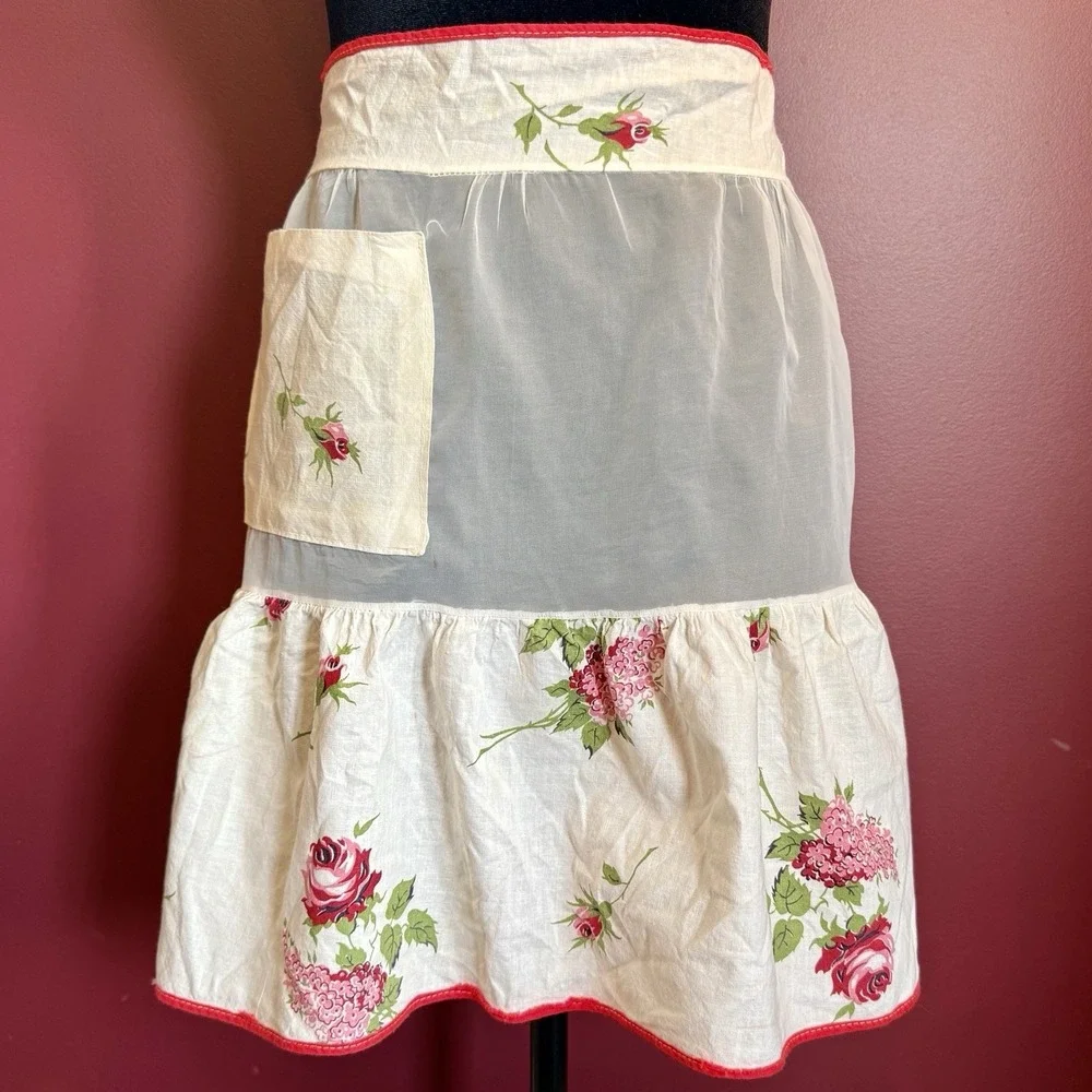 VTG 1950s MCM Handmade Floral Kitchen Housewife Apron Cotton & Organza Roses